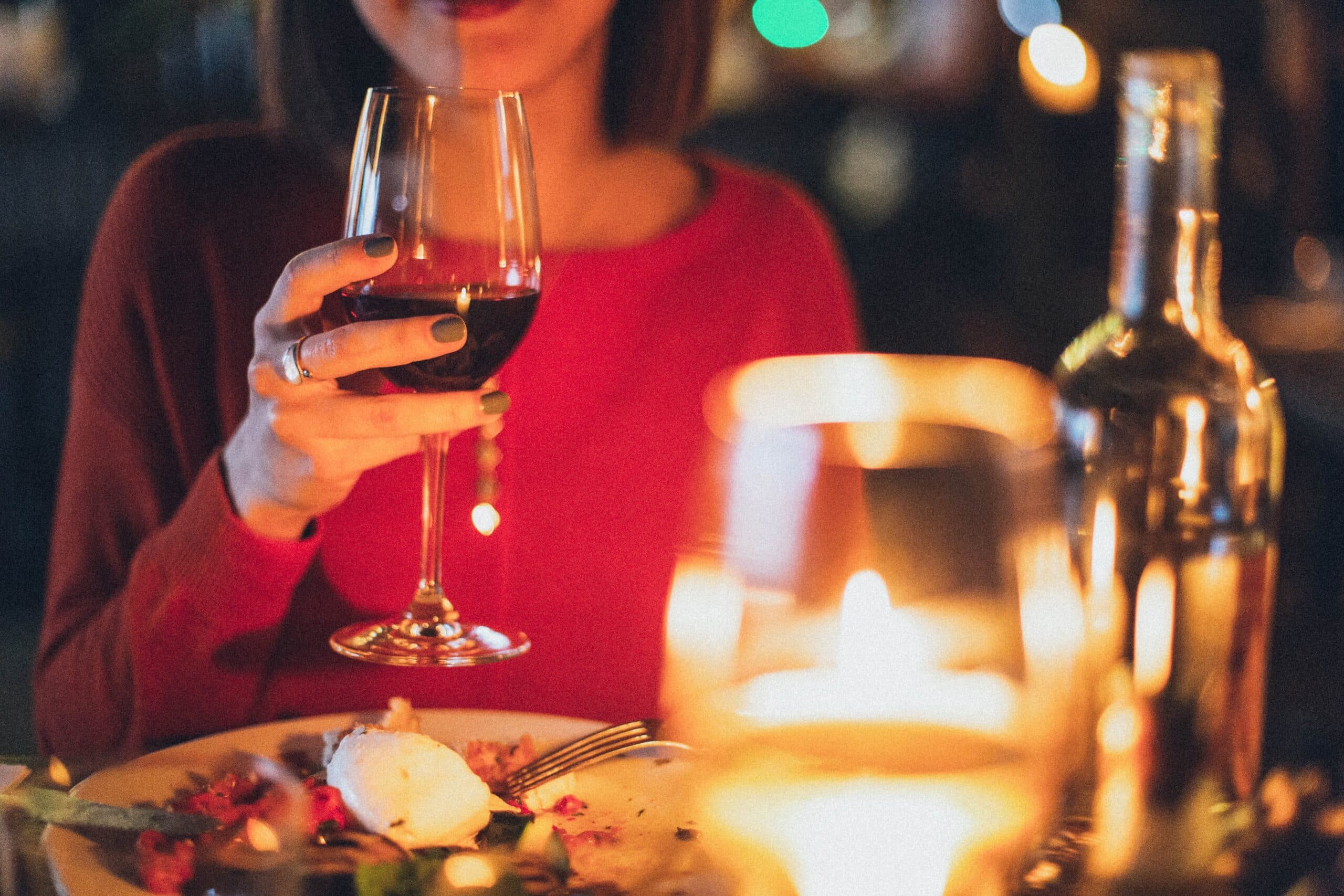 Maridaje carne de cerdo: mejores vinos tintos por menos de 20€